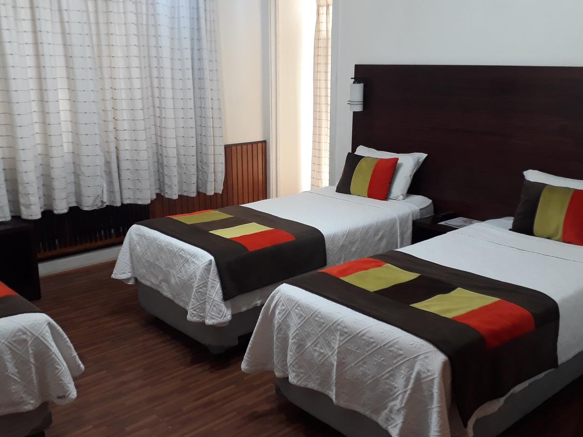 Hl Hotel Low Cost Santiago Ngoại thất bức ảnh