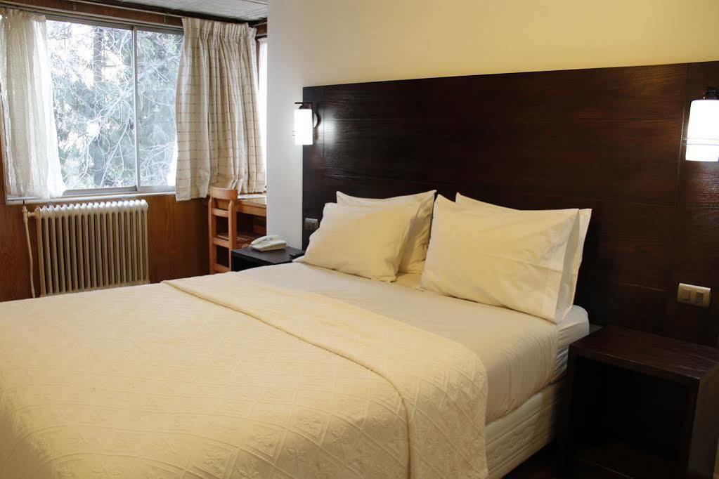 Hl Hotel Low Cost Santiago Ngoại thất bức ảnh